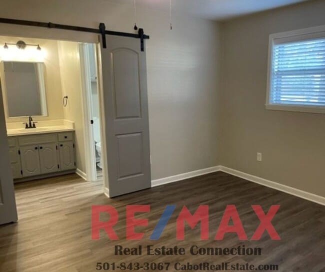 Building Photo - Sorry No Smoking/Vaping and Pets Permitted...