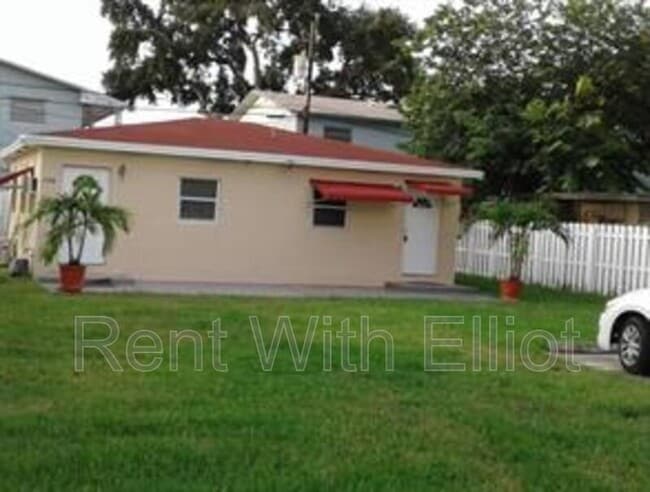 Building Photo - 6129 Garfield St