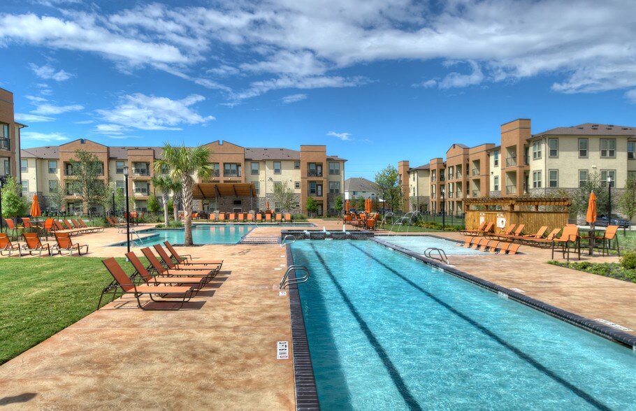 Retreat at Shadow Creek Ranch Pearland, TX Apartment Finder