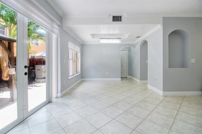 Building Photo - 8544 NW 140th Terrace