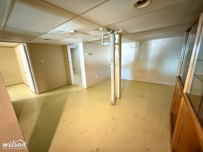 Building Photo - Large 3bd/1.5ba House in Selah, WA with a Large Backyard!