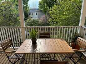 Building Photo - 13 Roberts Rd