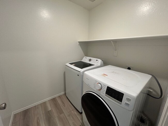 Building Photo - 24367 W Jessica Ln