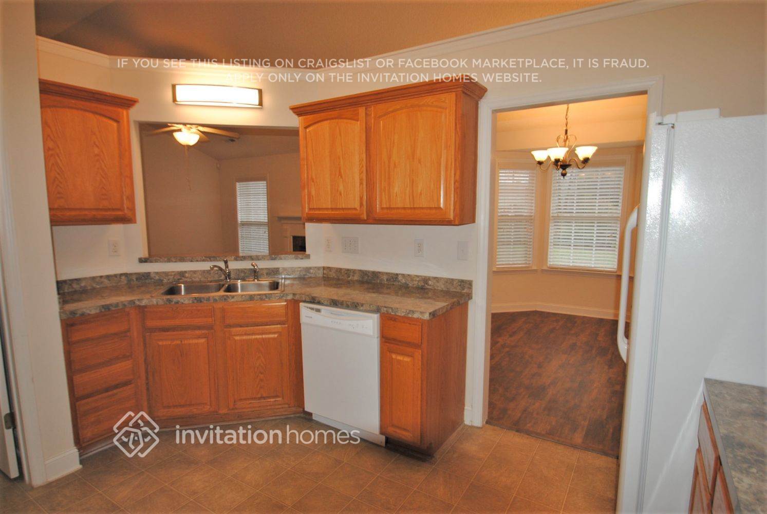 Building Photo - 8427 Quail Hollow Dr