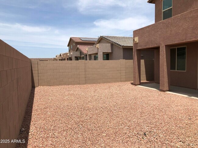 Building Photo - 226 N 199th Dr