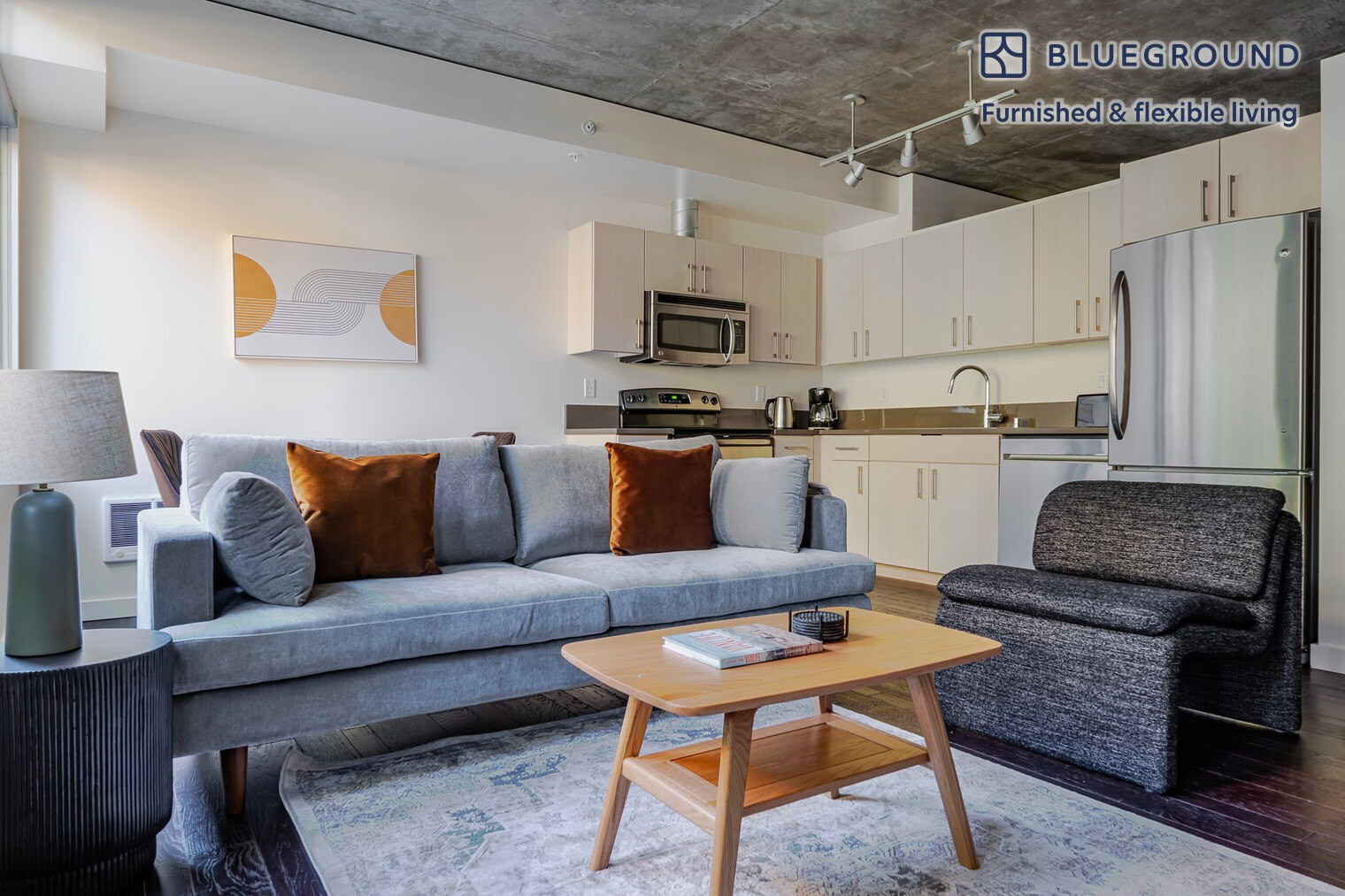 Building Photo - 521 Stadium Pl S