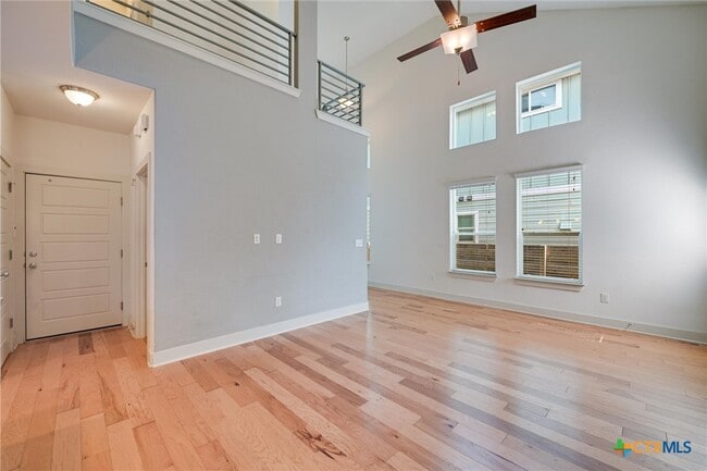 Building Photo - 2205 Capulet St