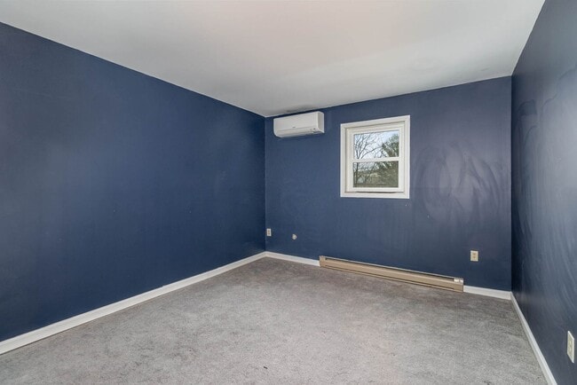 Building Photo - West Shore School District Town-Home For R...