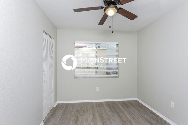 Building Photo - 3 Bedroom Pet-Friendly Home in North Port, FL with Main Street Renewal