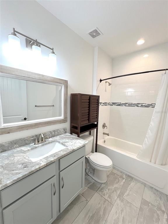 Building Photo - 10 Emmons Ln