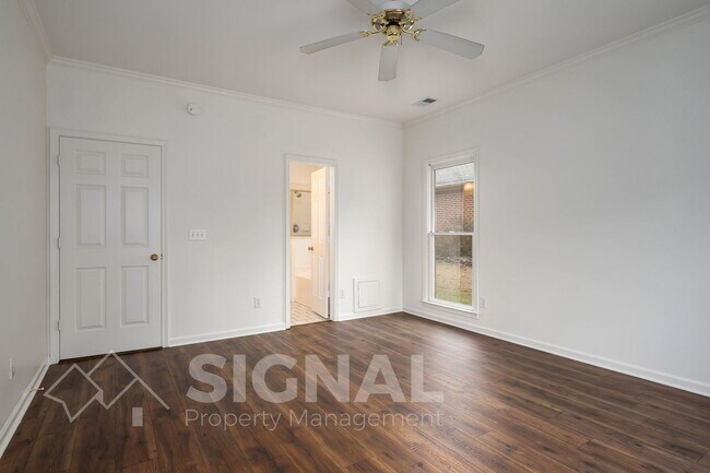 Building Photo - 6019 Mill Creek Dr