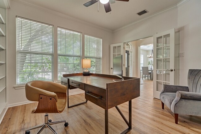 Building Photo - 10 E Sterling Pond Cir