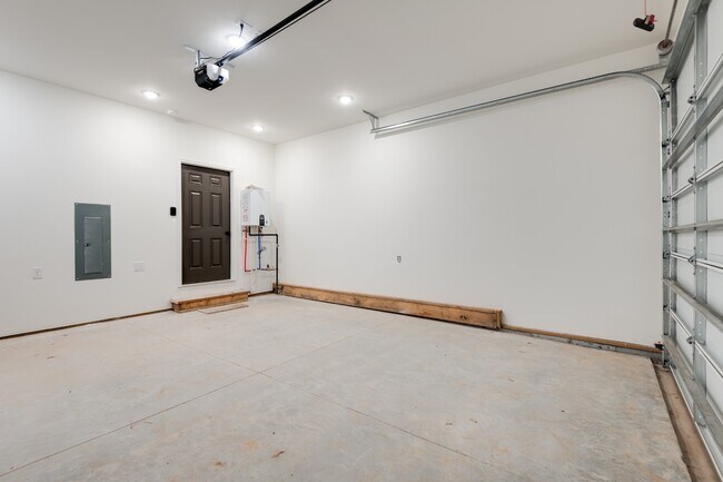 Building Photo - 3802 Syfert Ln
