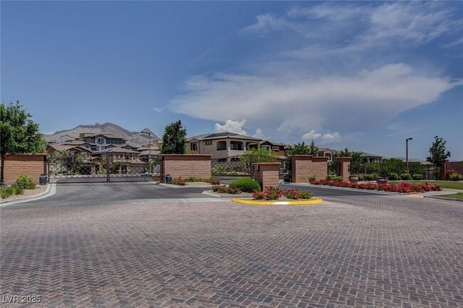 Building Photo - 536 Puenta Del Rey St