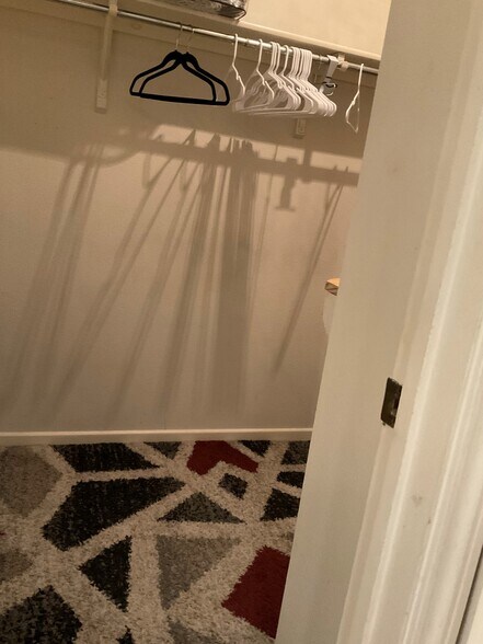 Walk in Closet - Master BR - 13018 Heimer Rd