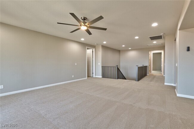 Building Photo - 252 Castellari Dr
