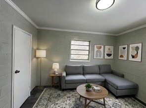 Building Photo - 303 Hay St