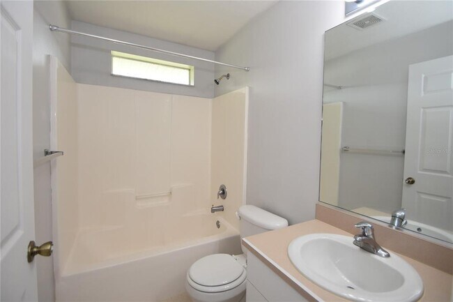 Building Photo - 6 Rosedale Pl