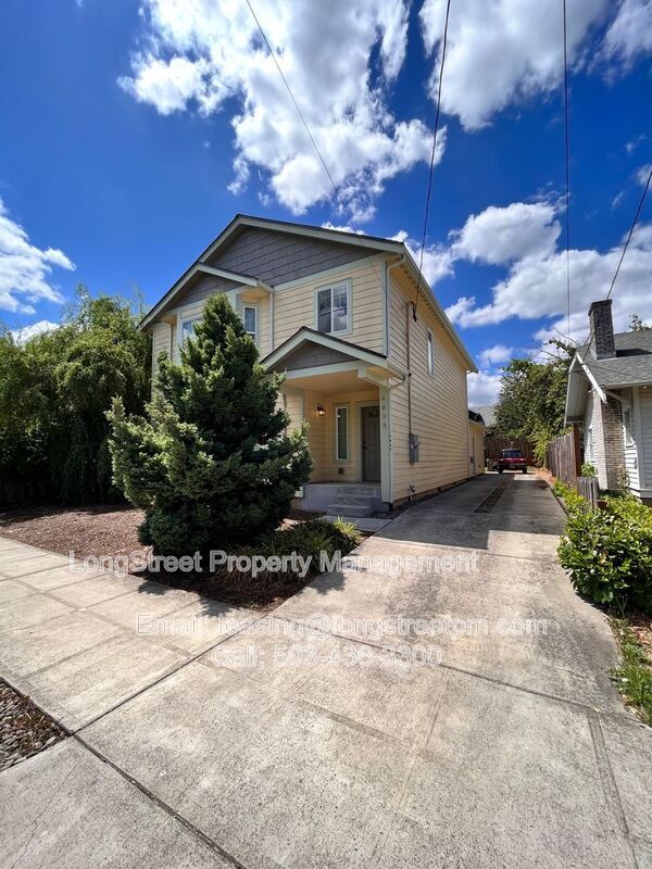 Building Photo - 4833 NE 18th Ave