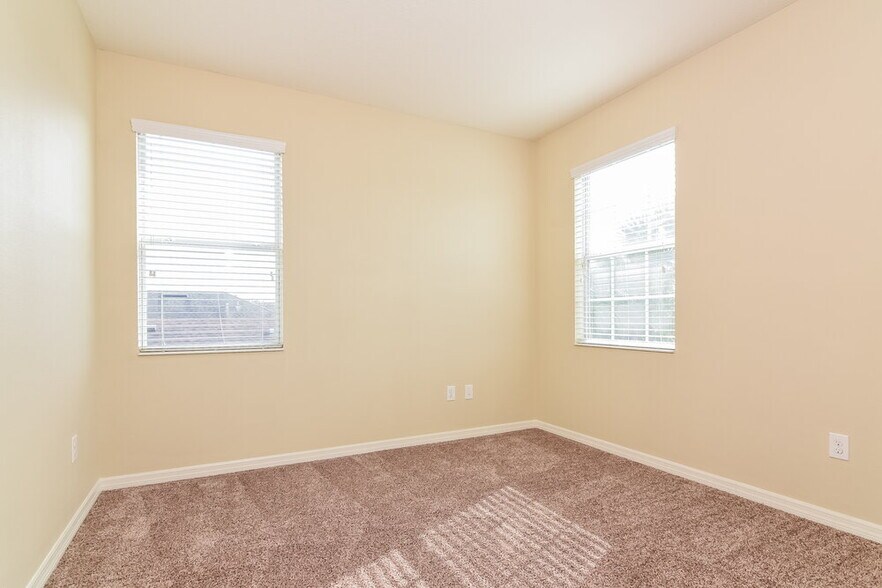 Building Photo - 8322 Deerland Bluff Ln
