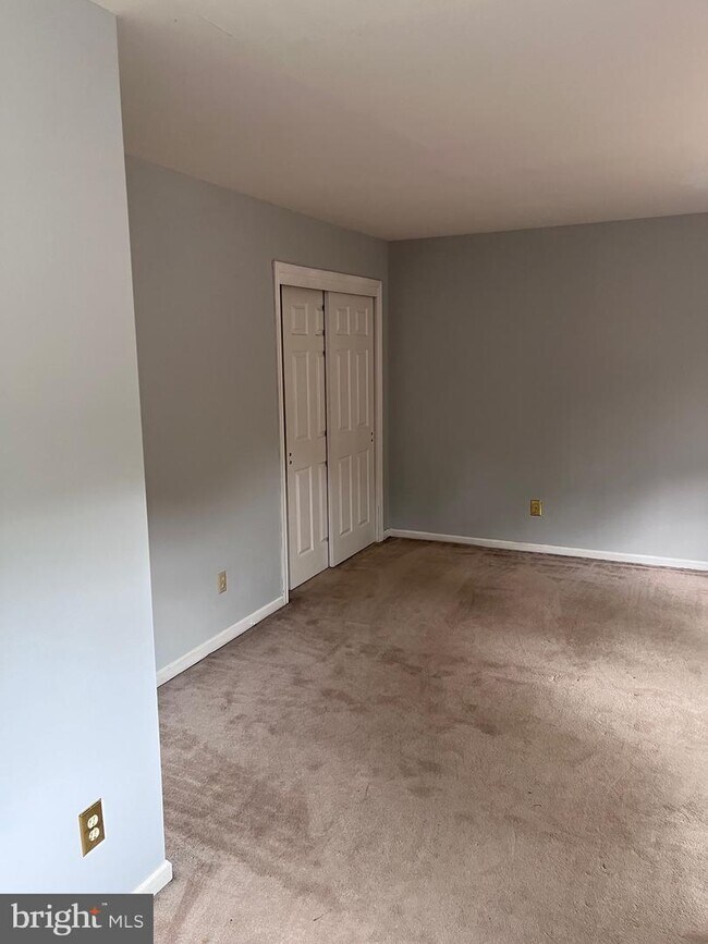 Building Photo - 126 Marsh Creek Dr
