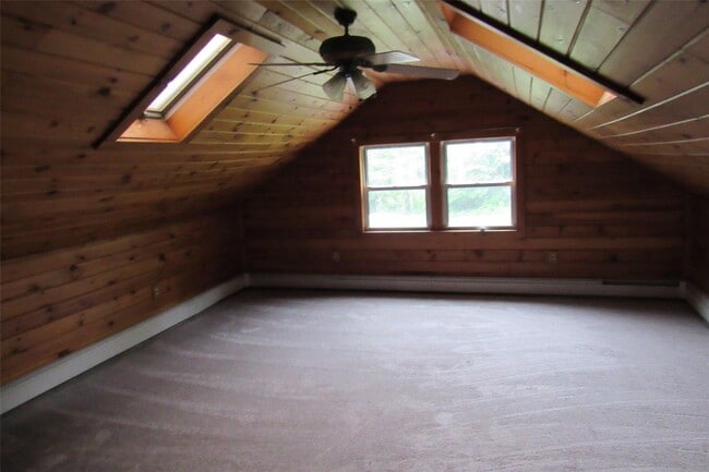 Building Photo - 1025 Freedom Plains Rd