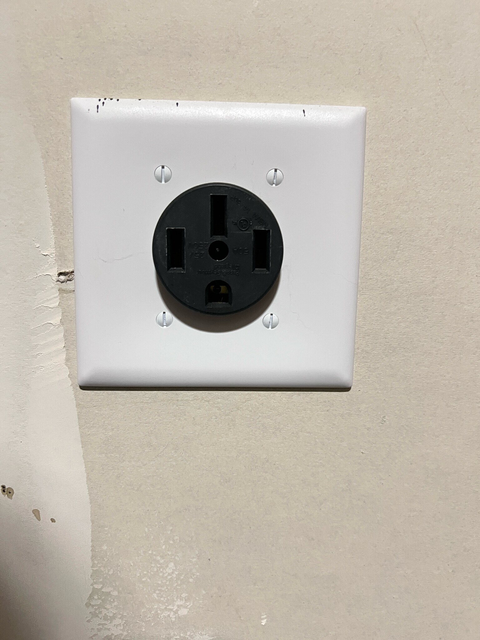 Garage 220 V Outlet for EV - 7330 Green River Ave