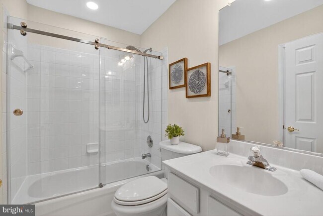 Building Photo - 14040 Natia Manor Dr