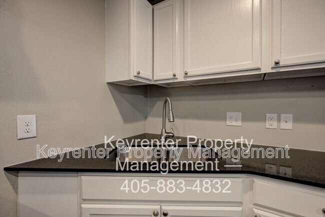 Building Photo - 2325 NW 12th St