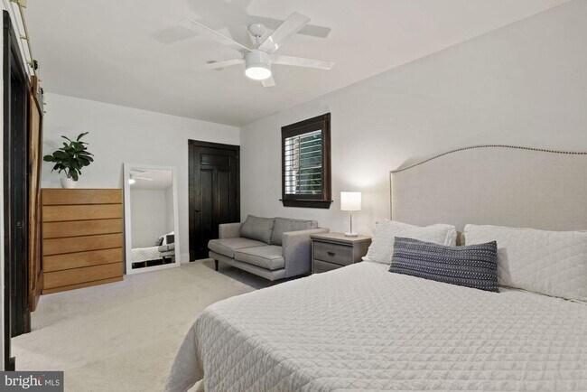 Building Photo - 2730 Oak Valley Dr