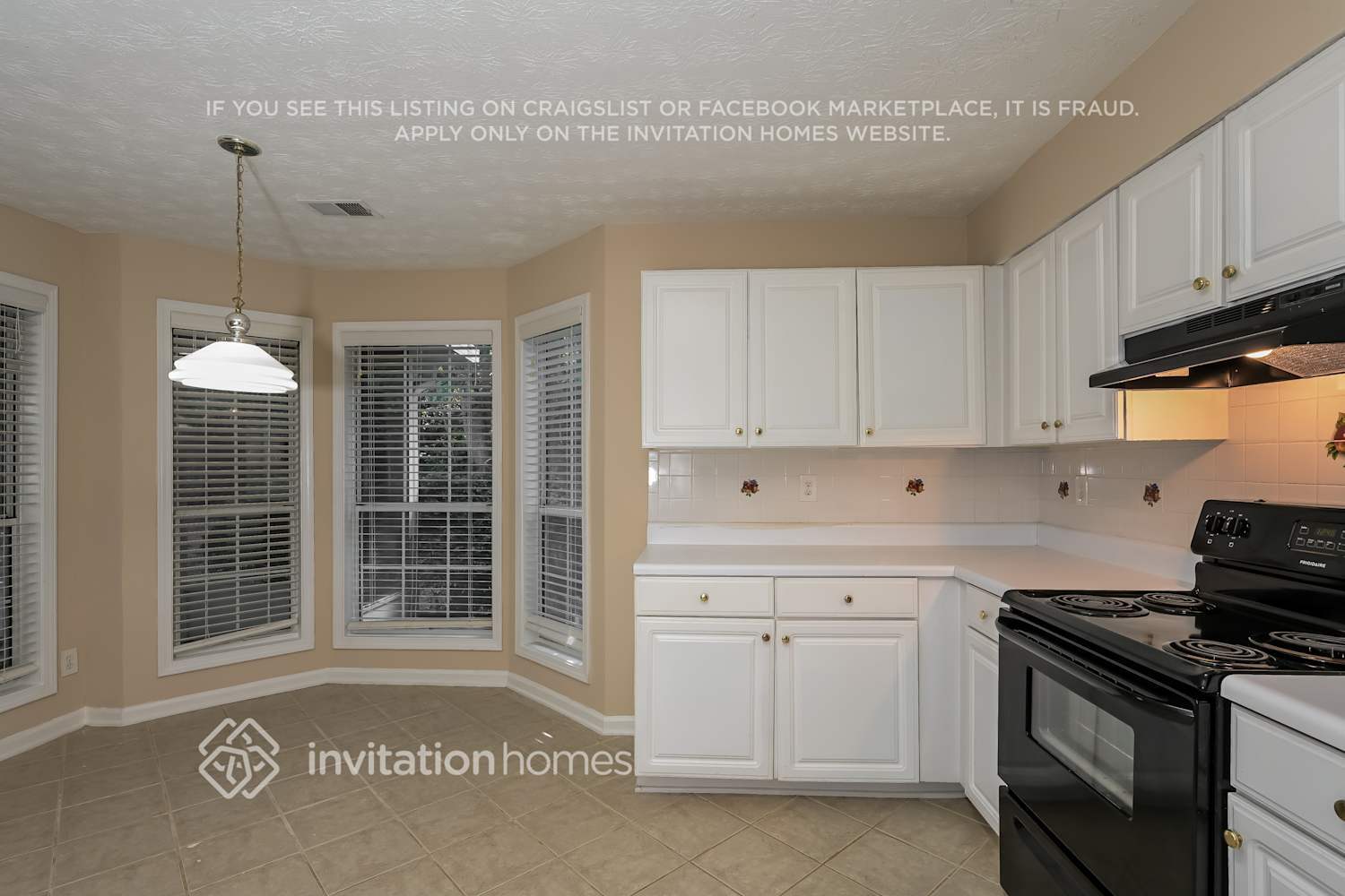 Building Photo - 710 Suwanee Lakes Cir NW