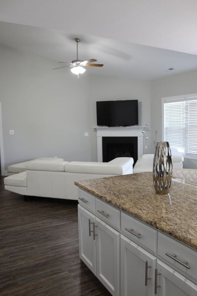 Building Photo - 134 Princess Dr