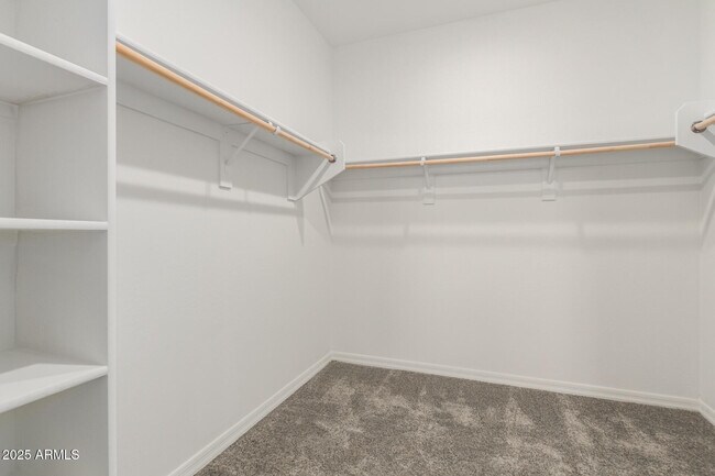 Building Photo - 1275 E Jahns Dr