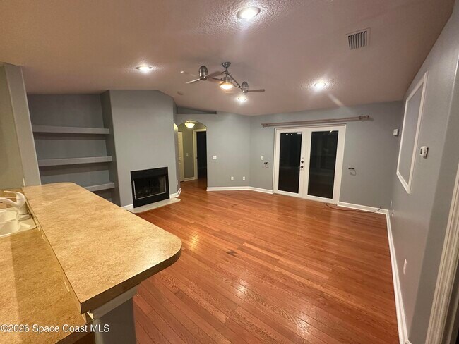 Building Photo - 8075 104th Ave