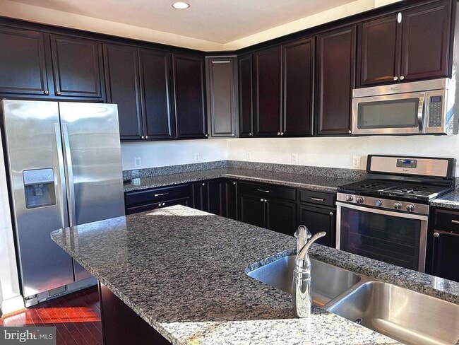 Building Photo - 8862 Orchard Ln