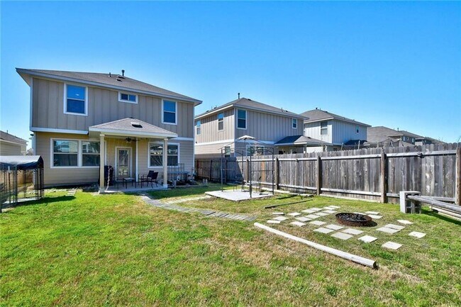 Building Photo - 371 Wapiti Rd