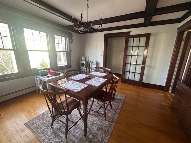 Building Photo - 66 Riverview Ave