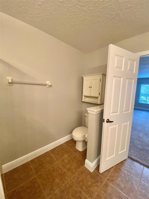 Building Photo - 4956 Luge Ln