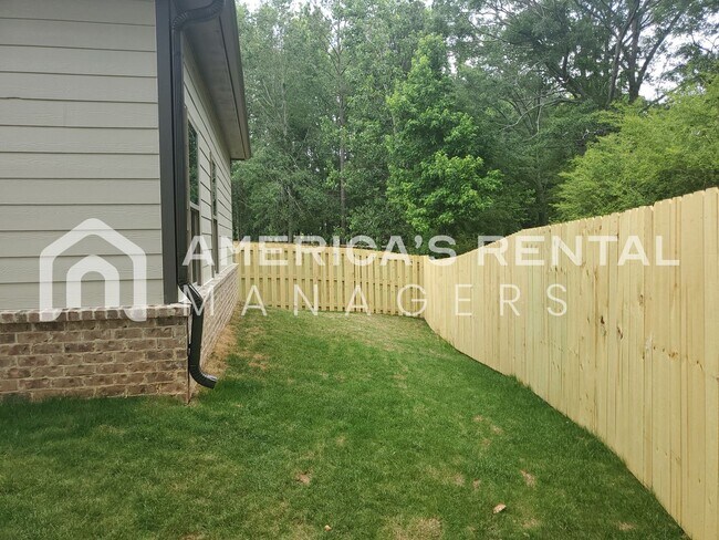 Building Photo - DEPOSIT PENDING! Home for Rent in Clanton, AL.. Available to View Now!!!