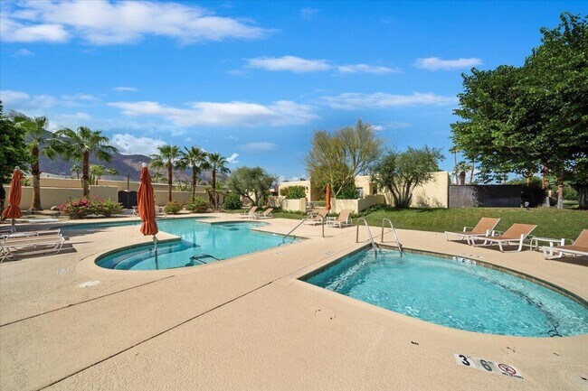 Building Photo - 436 Greenhouse Wy