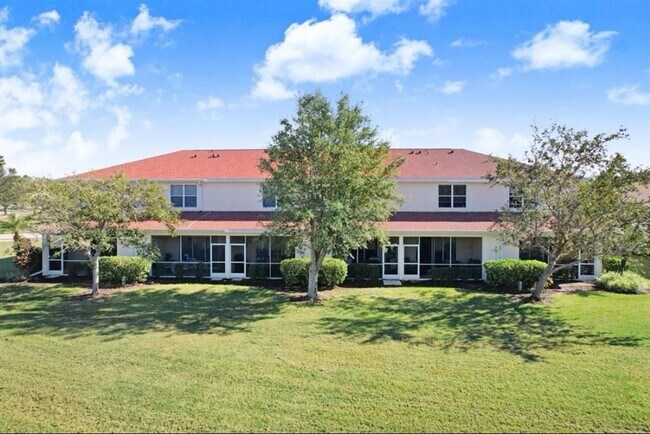 Building Photo - Charming 2BR Duplex in North Port