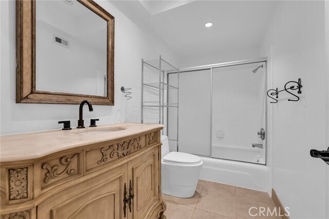 Building Photo - 10211 Clematis Ct