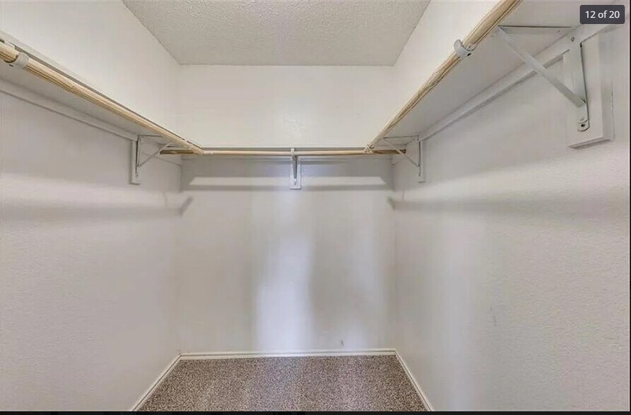 Building Photo - 2800 Shelduck Dr