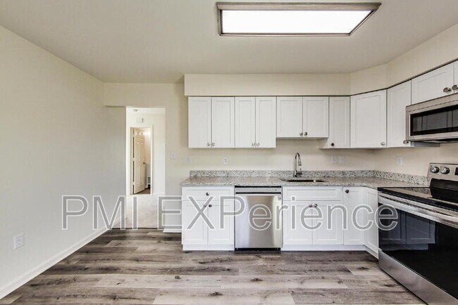 Building Photo - 9010 Hardesty Dr