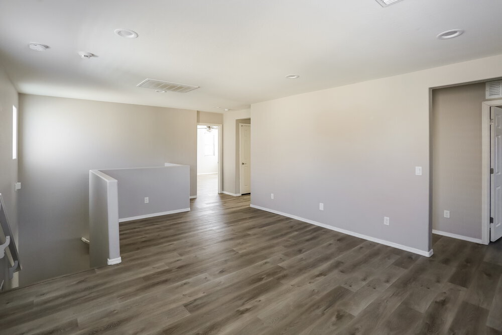 Building Photo - 16417 W Latham St