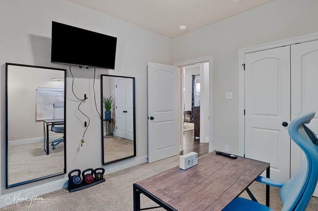 Building Photo - Fully Furnished: Lucien Fields South Shreveport