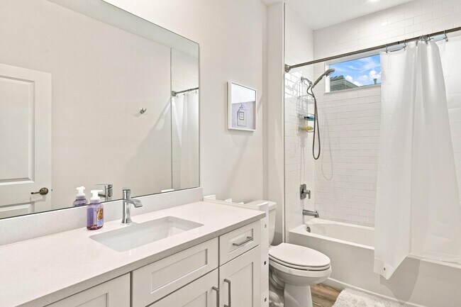 Building Photo - 11639 SW Viridian Blvd