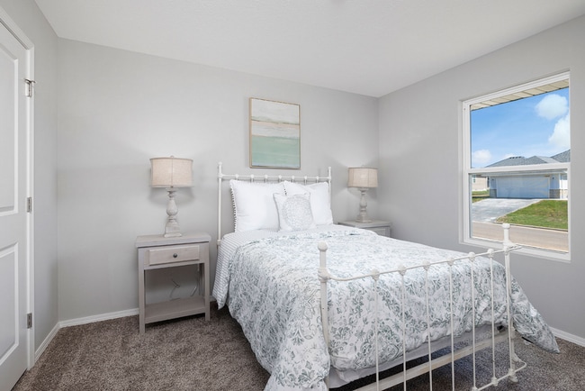 Building Photo - Large 3 bedroom rental with a fenced in yard in Republic!