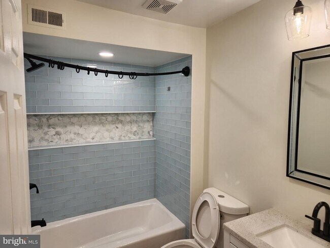 Building Photo - 5700 Olde Mill Ct