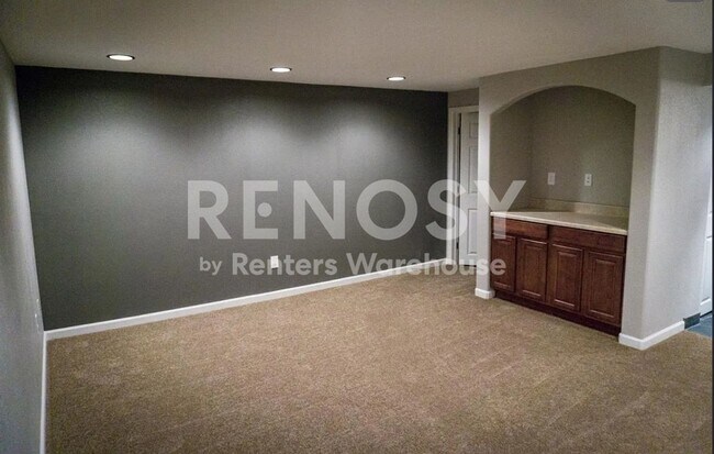 Building Photo - Spacious 4-Bedroom Duplex Near Anschutz Medical Campus – Available Now!